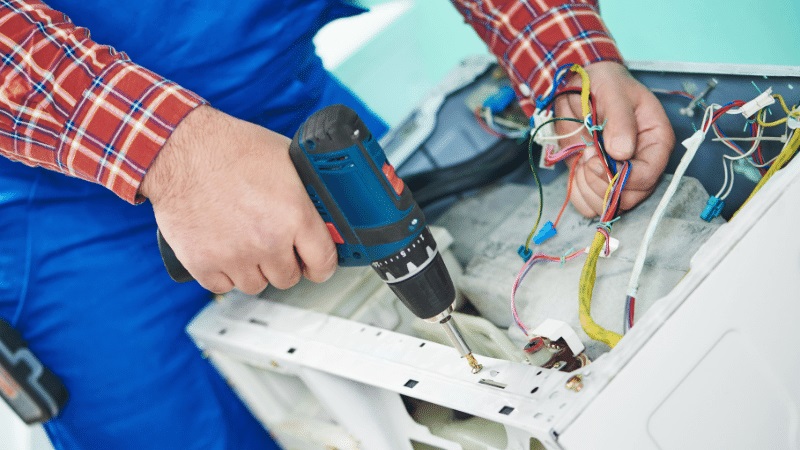 Torbalı Siemens Siemens çamaşır makinesi kart tamiri – Su almama arızası orijinal parça ile giderildi. - Teknik servis örneği